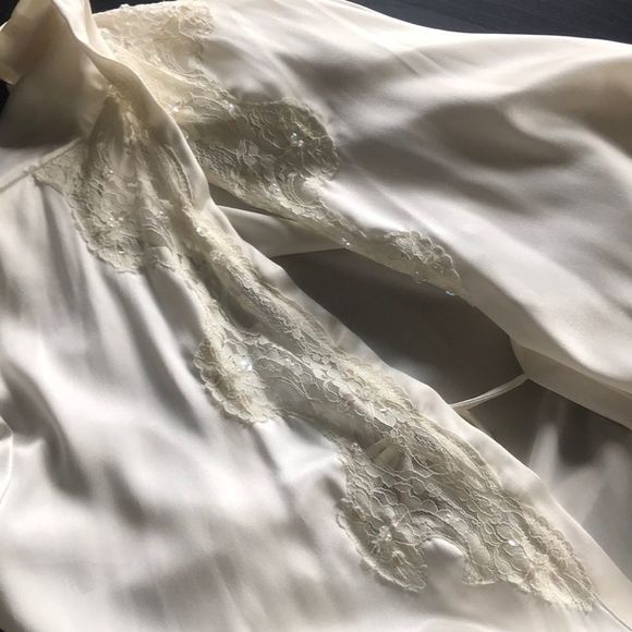 Gold Label VINTAGE VICTORIAS SECRET ROBE - Picture 13 of 16